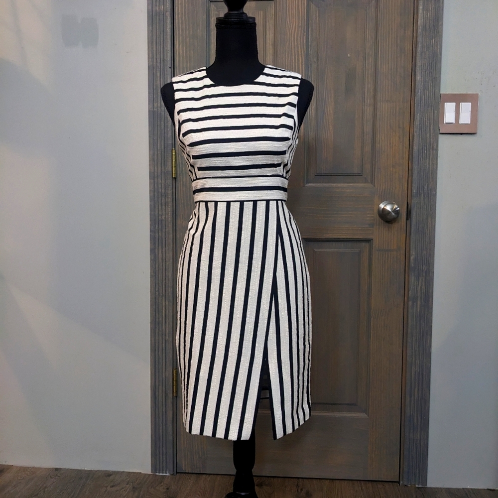 Ann Taylor Black and White Striped Sleeveless Sheath Dress